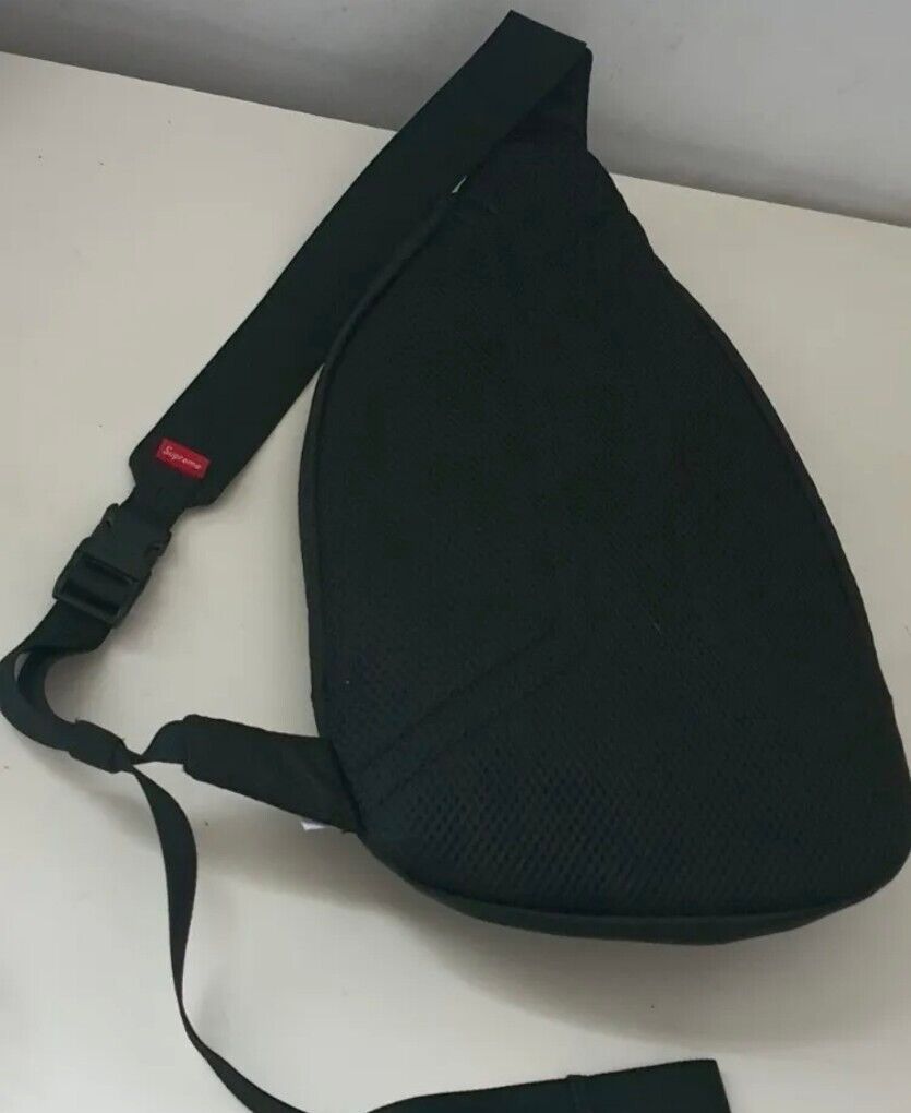 SS22 Supreme Sling Bag Black Backpack Waist Shoulder bag SS22 Supreme Sling Bag Black Backpack Waist Shoulder bag