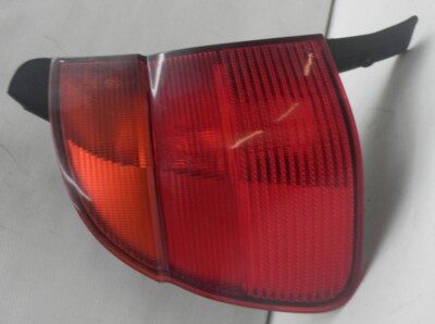 BMW 5er Touring E39 Rückleuchte außen links Kombi mit Lampenträger vor Facelift