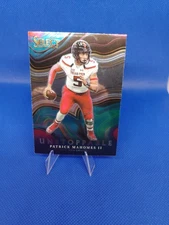 2022 Panini Select Draft Picks - Unstoppable Patrick Mahomes II #US-PM