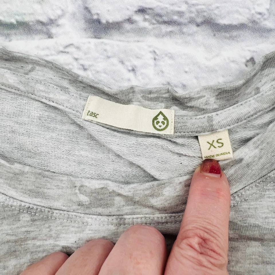 Camiseta para mujer Tasc The Breakers Palm Beach gris camuflada manga larga XS Foto 3 de 4