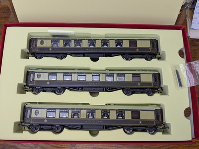 3 x 'ORIENT EXPRESS' Reisebusse aufgeteilt aus Clan Line Pack - IBIS / MINERVA & CYGGNUS