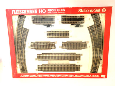 Fleischmann HO Scale 6190 Set B Profi Track Station Set - Great Condition in Box