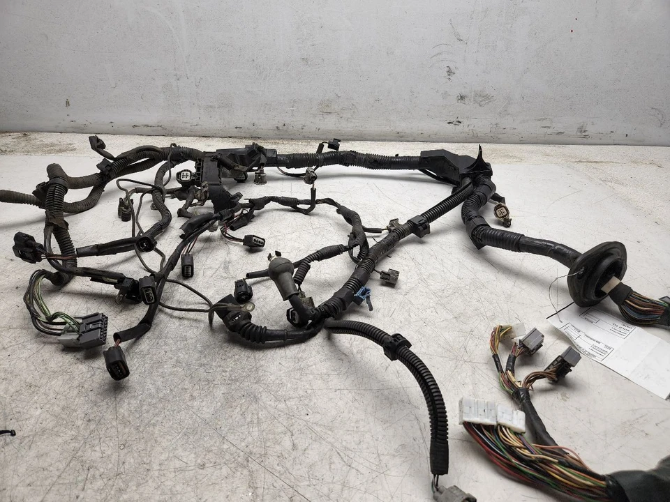 Arnés de cables del motor Toyota Camry 2004-2006 2,4 L aire acondicionado OEM 82121-06570 Foto 2 de 4