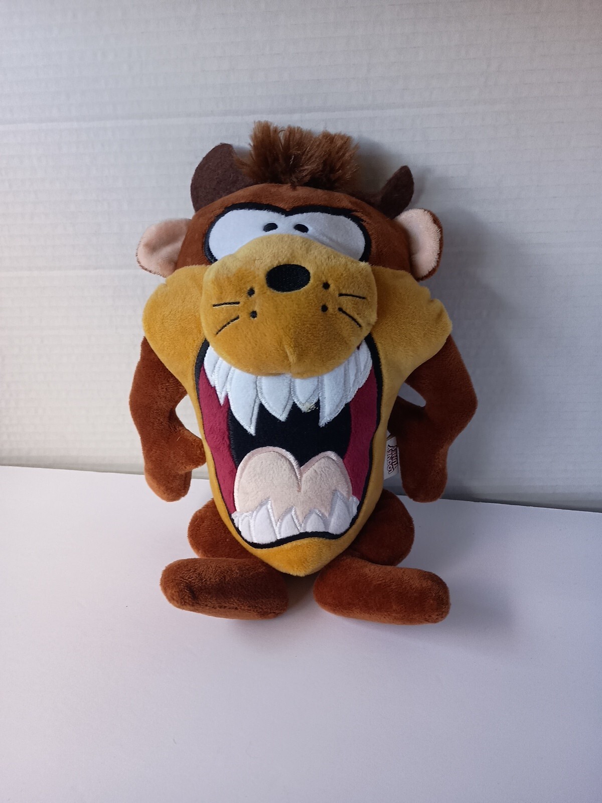 Looney Tunes Fetch For Pets Tasmanian Devil Taz Big Head Plush Stuffed Dog Toy