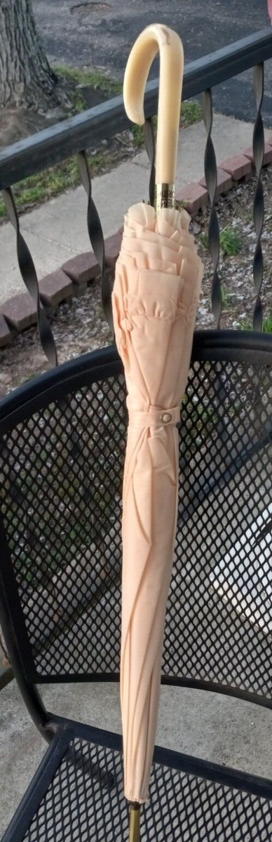 Vintage Merle Norman Umberella/parasol peach new in orignal sleve