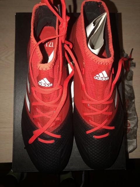 mens soccer cleats size 13