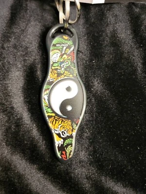 NEW Munio Self Defense Key Chain Dragon Tiger Yin Yang Kubaton Personal Safety