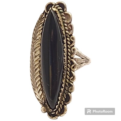 Important Mabel Watson Black Onyx   Sterling Silver Feather Ringsz5