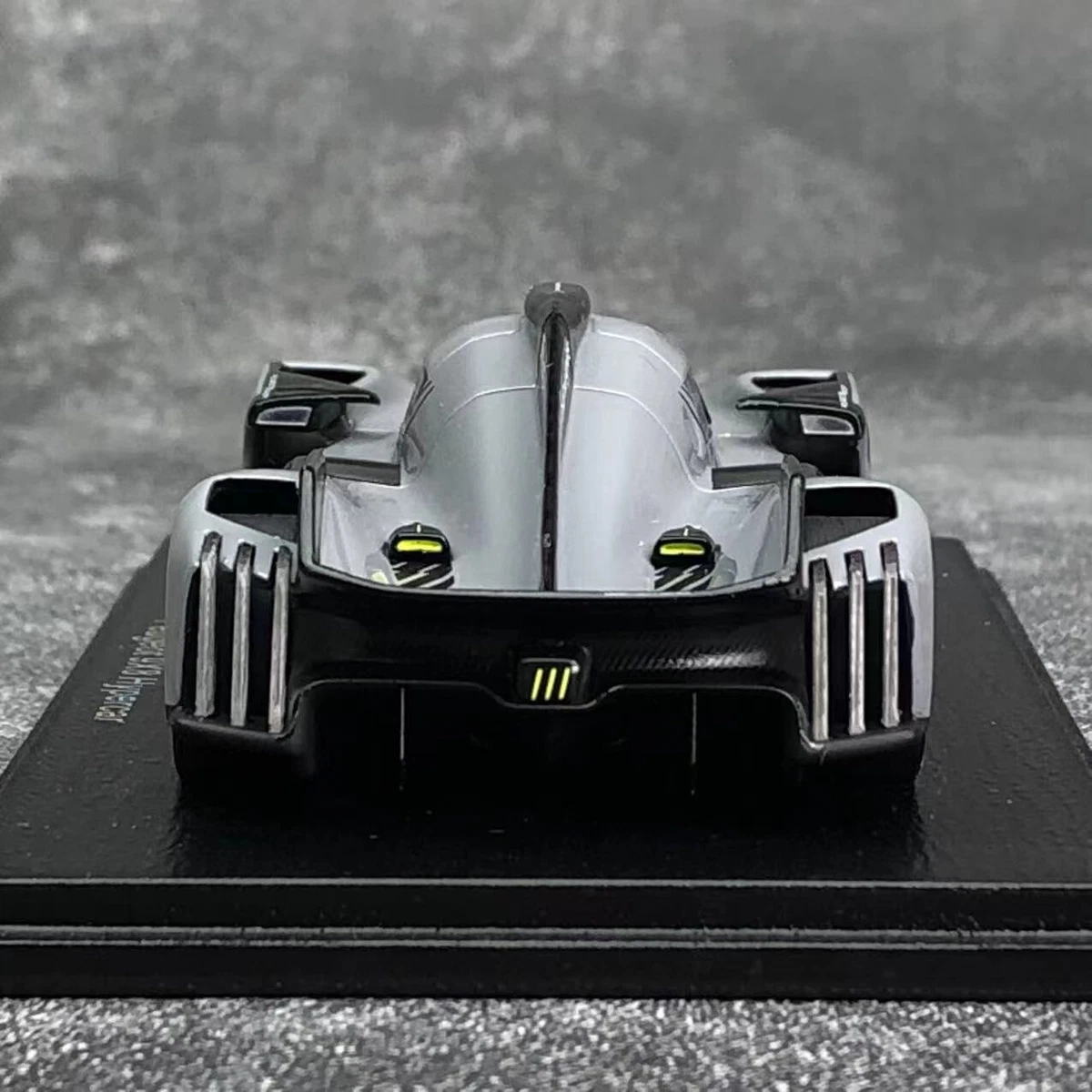 Spark 1/43 Peugeot 9X8 Hypercar Presentation 2022 Spark 1/43 Peugeot 9X8 Hypercar Presentation 2022