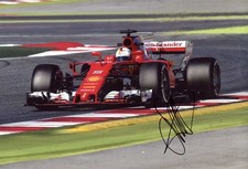 F1 FERRARI 2017 Sebastian Vettel autograph, IP signed photograph