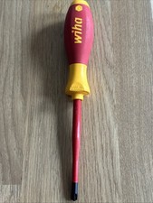 WIHA Electrical Screwdriver Soft Touch Handle PlusMinus Tip/PZ2 30701 VDE 1000V