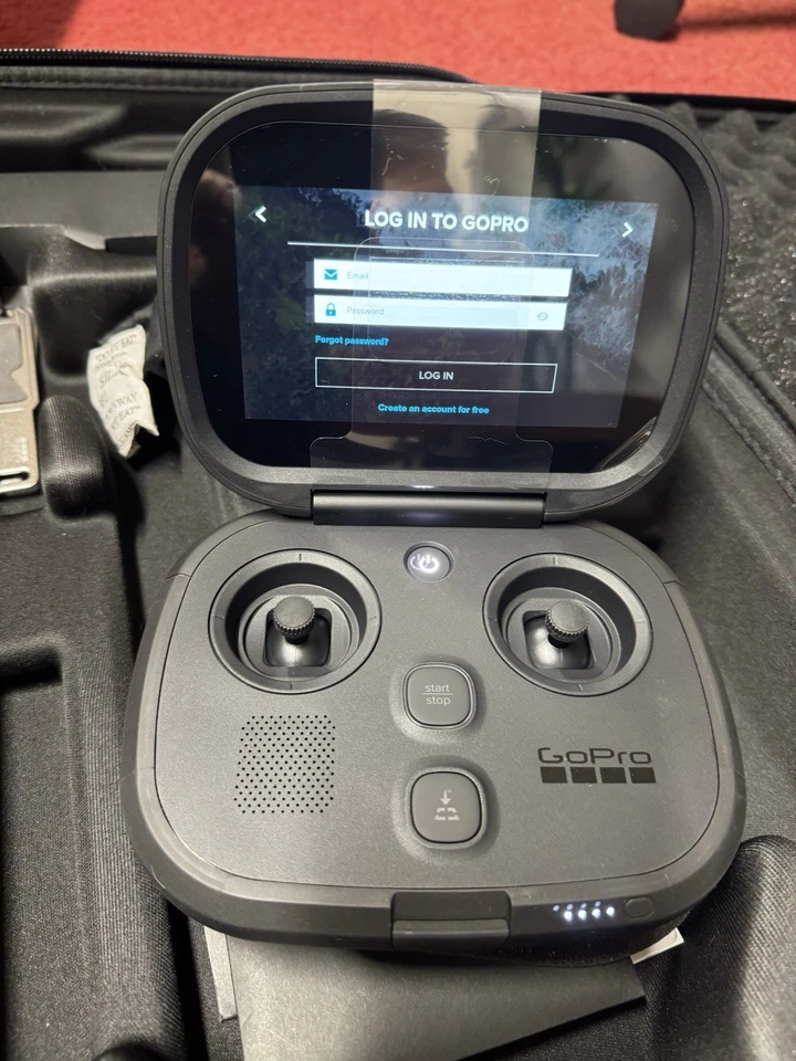 Drone GoPro Karma con el estuche, parece Prestine - podría haber sido nunca usado Foto 3 de 4