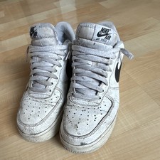 Nike Air Force 1 Low Top Herren Sneaker Weiß/Schwarz EU 42,5 (US 9/UK 8)