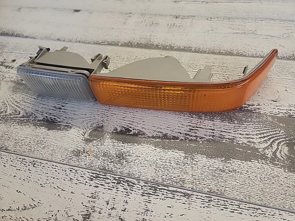 1998-2005 Chevrolet Blazer S10/Jimmy S15 LH парковка лампа поворотник 16524259 - Изображение 4 из 4