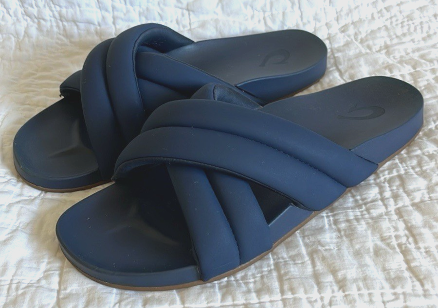 Olukai Hila Puffy Sandals Moonlight Ocean Blue Slides with Arch Support Women Size 9