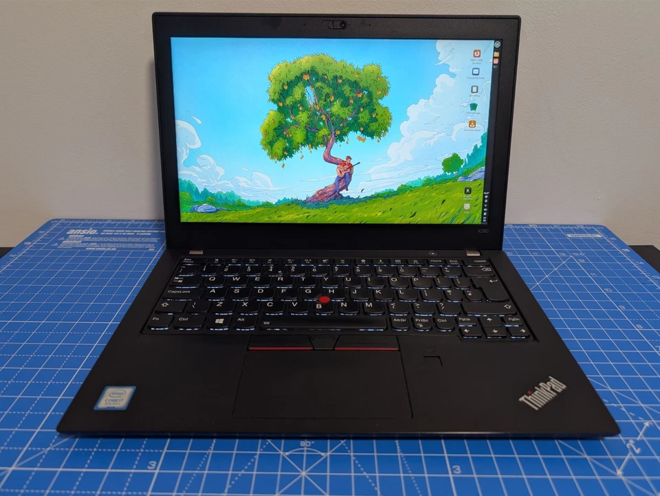 Lenovo ThinkPad X280 · i7-8550U · 8GB · 256GB, photo 1 of 5