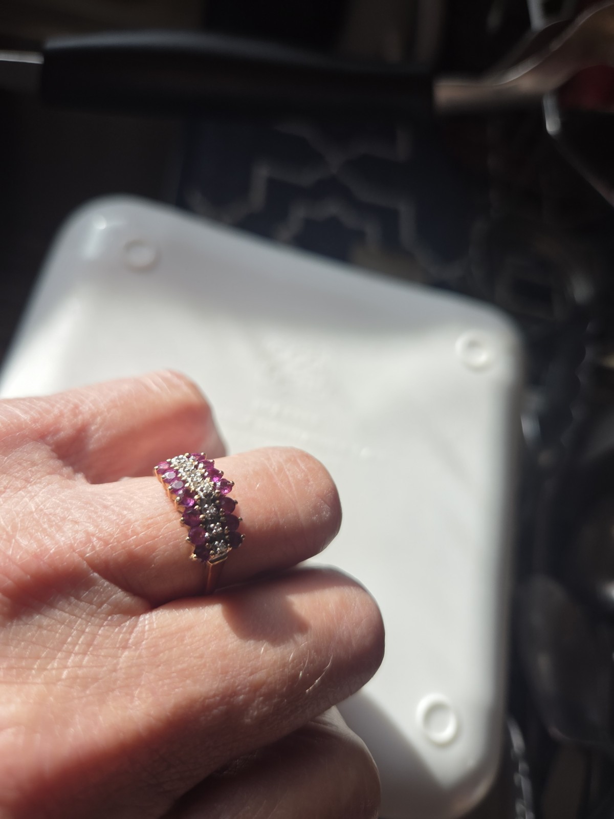 14K Solid Yellow Gold Ruby Ring - Size 7 - image 10