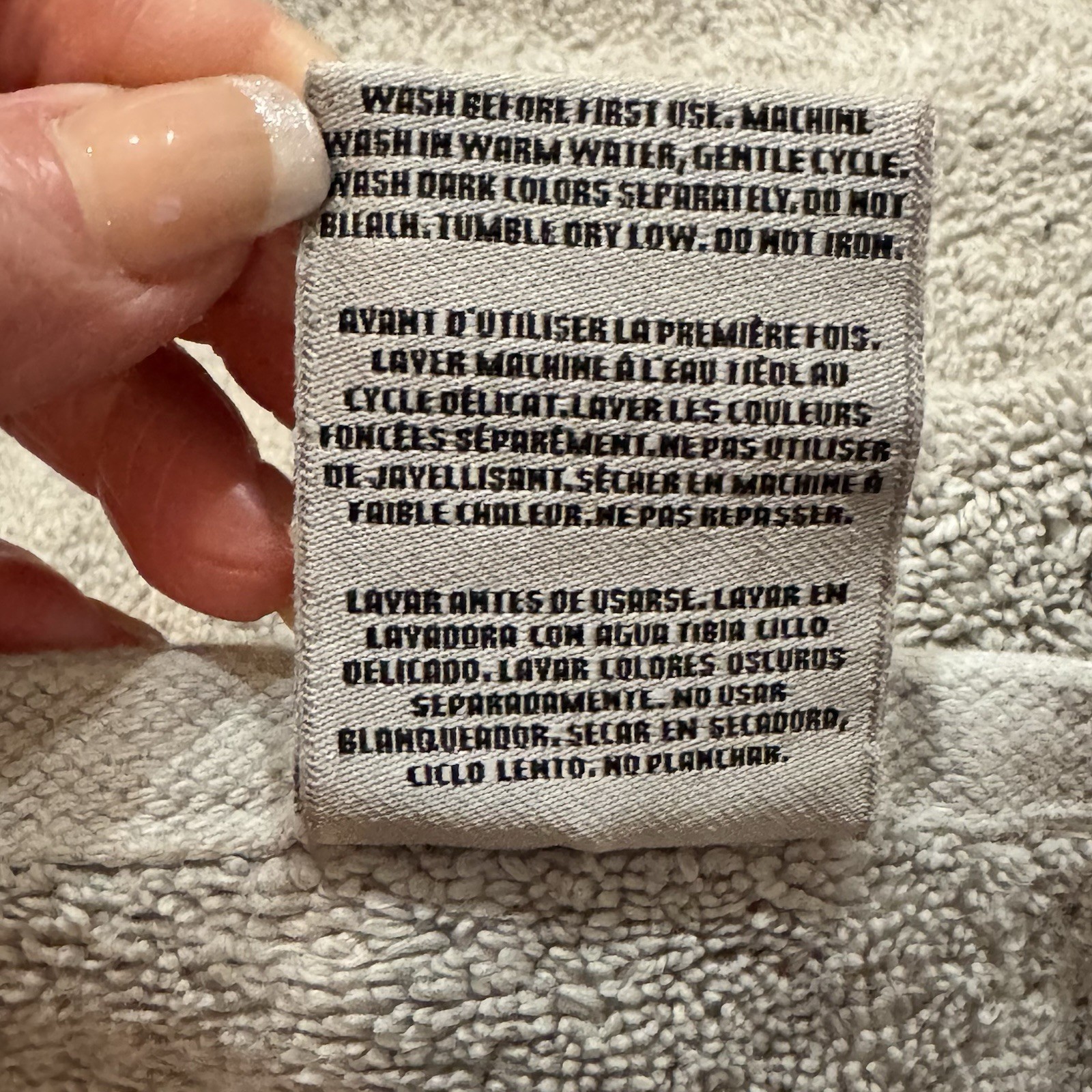 WAMSUTTA Micro Cotton Gray Bath Towels (2)  51”X 28”