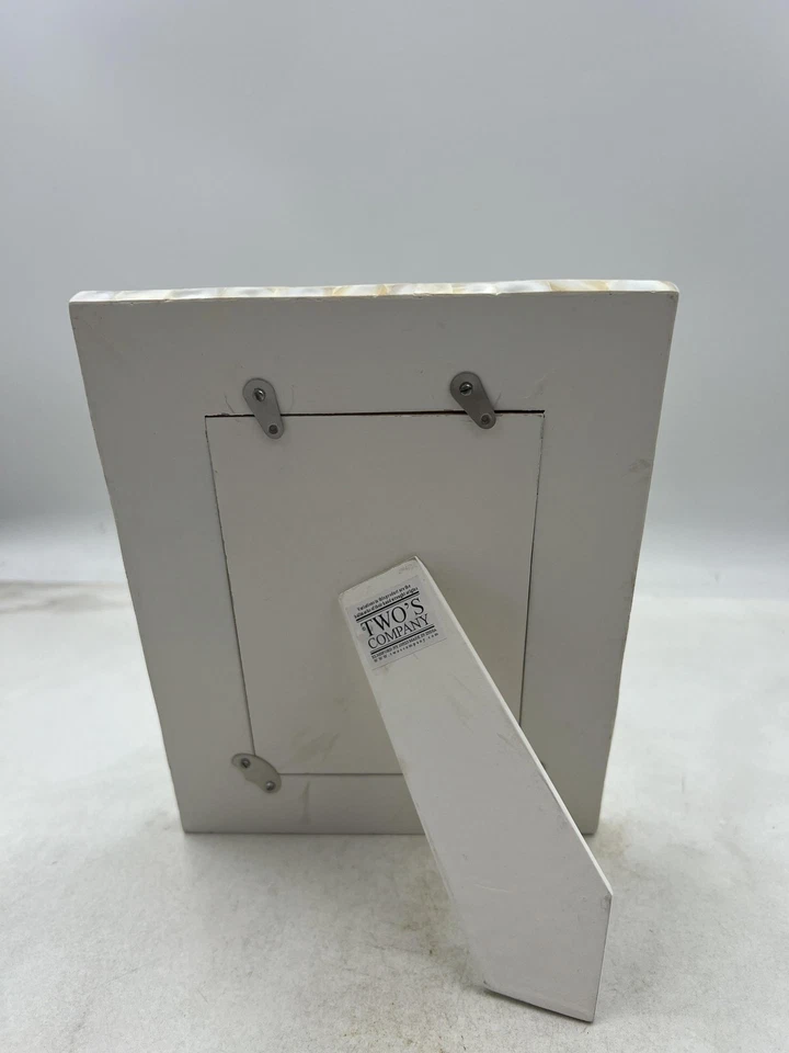 Suporte de mesa Two's Company quadrados madrepérola 4x6 moldura para fotos - Imagem 3 de 4