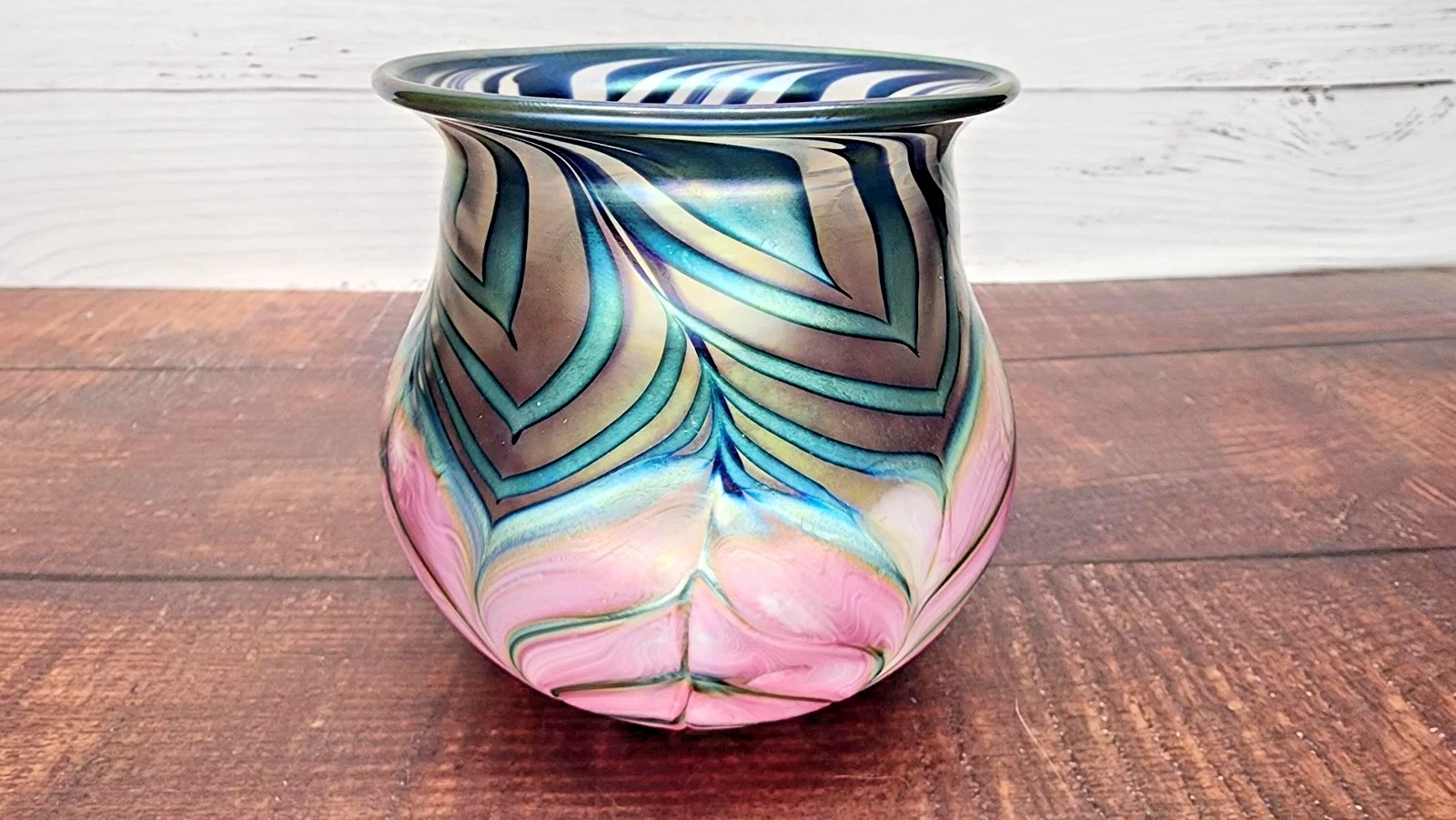 Daniel Lotton Signed Art Glass Vase Iridescent Floral