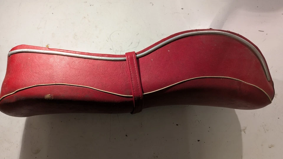 DENFELD Sitzbank NOS rot für NSU Max Lux, BMW, DKW inkl. kostenloser Versand - Bild 4 von 4
