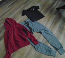 Boys Variety Lot 3 piece, T, Sweats, Hoodie M