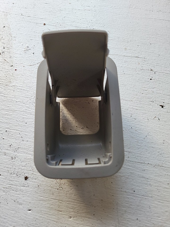 20132017 CADILLAC XTS REAR DECK CHILD SEAT LOWER ANCHOR TRIM COVER CAP