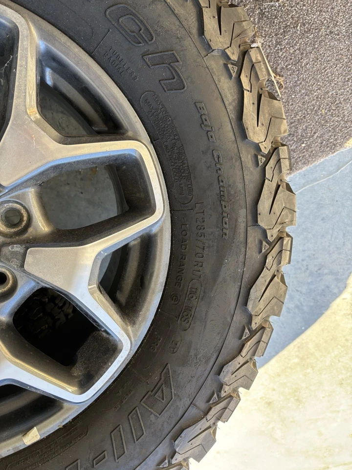 Bronco 5 Tires Heavy Duty - Image 3 of 4