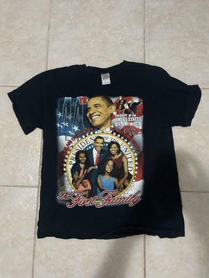 Fruit of the Loom Heavy First Family Graphic all over t-shirt black men's XL