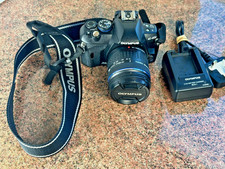 Olympus E-450 + 14-42mm Digital Single-lens (DSLR) Camera with Battery Charger