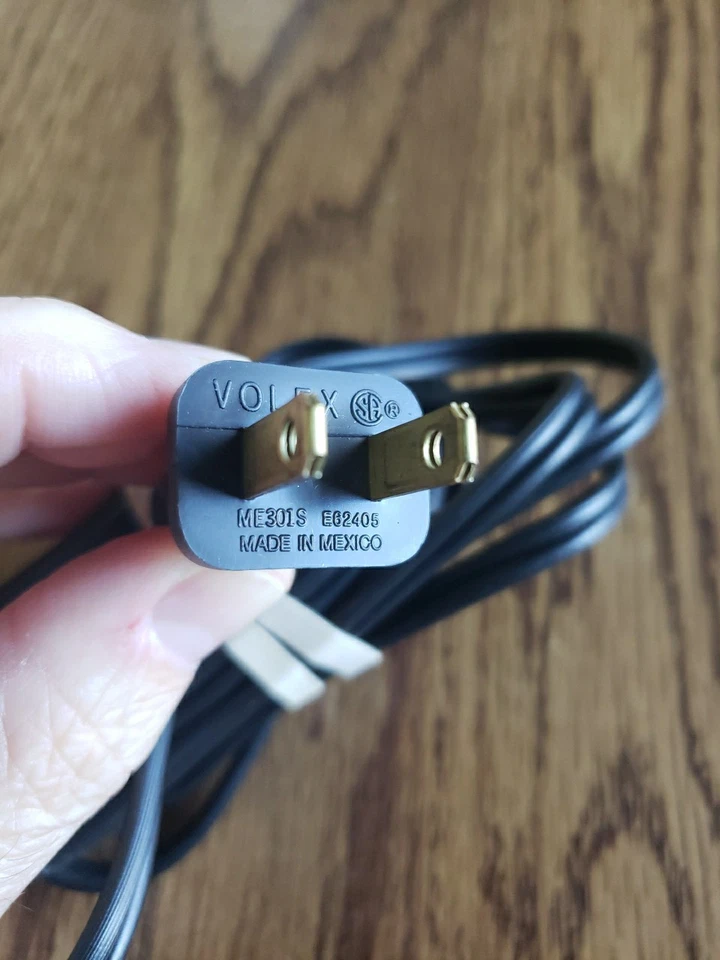 VOLEX 2-Prong 6-Feet ME301S Power Cord E62405SP Black Cable VGC  - Image 4 of 4