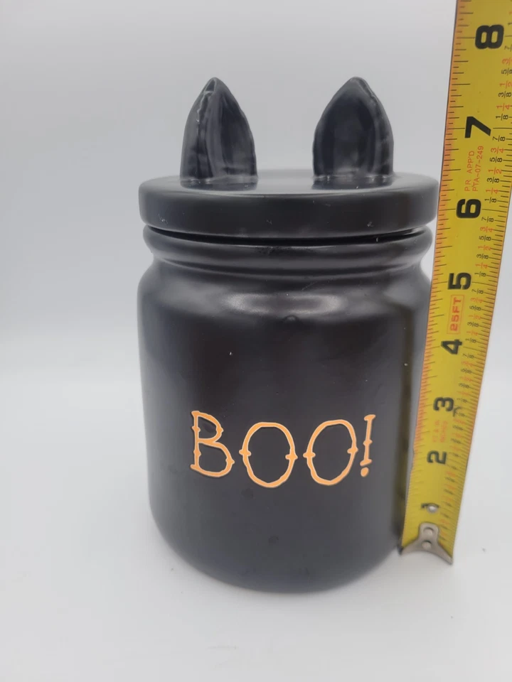 ¡Nuevo! M Magenta Rae Dunn BOO Gato Negro Halloween Galleta Mascota Golosina Tarro Bote Foto 2 de 4