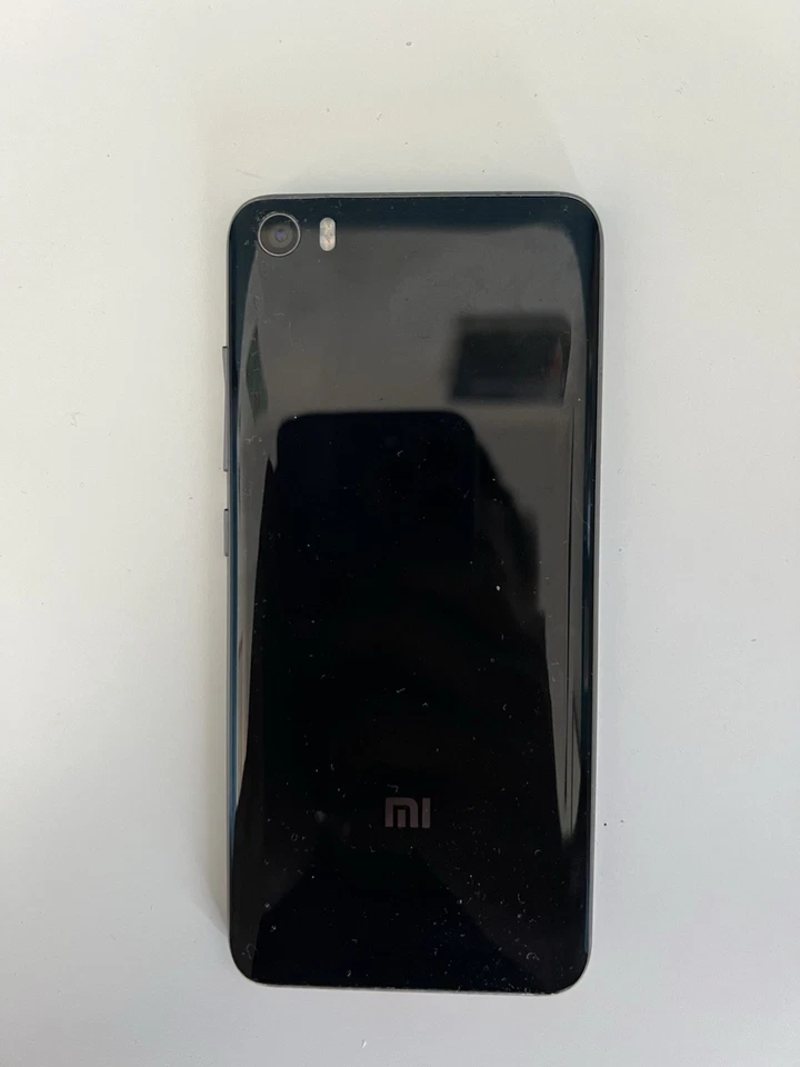 XIAOMI MI5 32GB ANDROID DISPLAY ROTTO FUNZIONANTE SCATOLA E CARICATORE ORIGINALI - Immagine 3 di 4