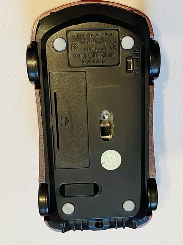 *Dealerslink Edition* Wireless Mouse Sports Car Design With Battery - Picture 3 of 3