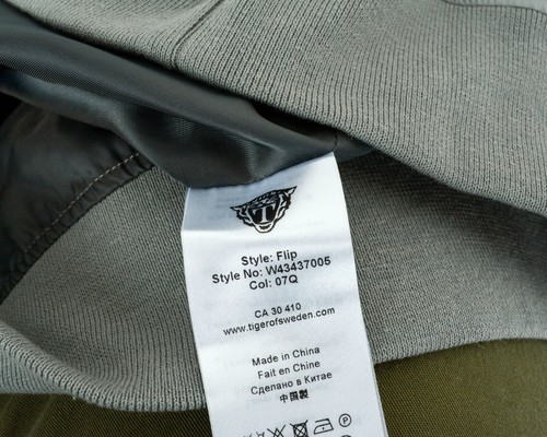 Chaqueta Bomber De Hombre TIGER OF SWEDEN Gris De Nailon Casual Con Cremallera - Imagen 4 de 4
