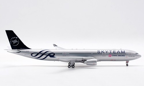 1:200 32CM ALB CHINA AIRLINES SKYTEAM AIRBUS A330-300 Airplane Diecast Model - Picture 4 of 10