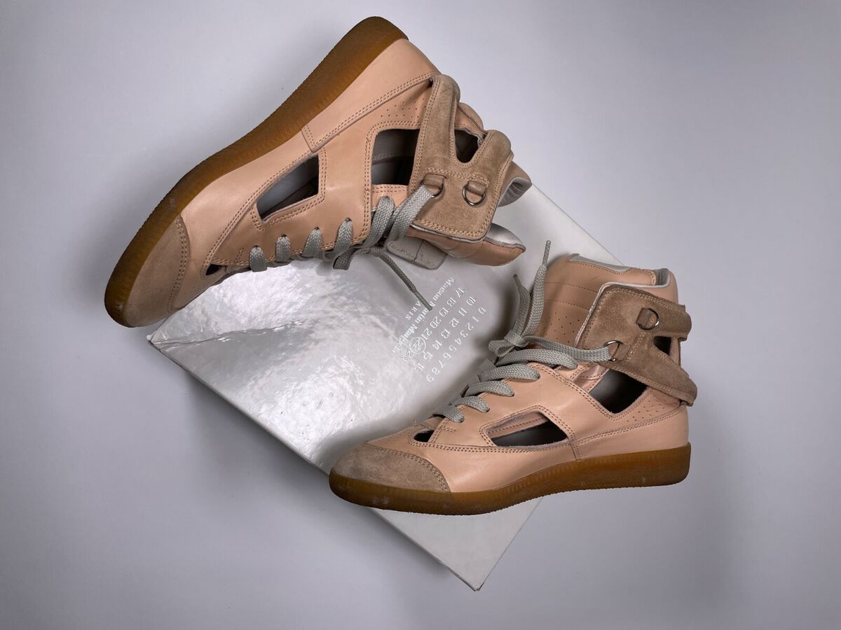 MAISON MARTIN MARGIELA Line 22 Nude Leather Cut Out High MAISON MARTIN MARGIELA Line 22 Nude Leather Cut Out High