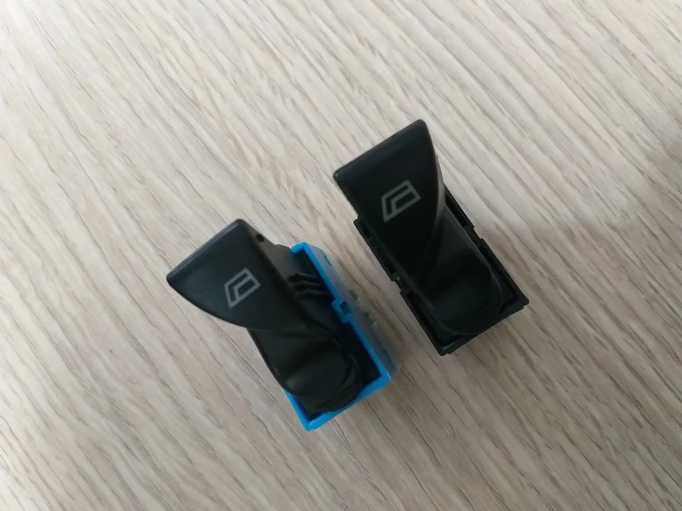 2 INTERRUTTORE VETRI ELETTRICI PER LANCIA Y 96 AL 2002 COMANDO ALZAVETRI BOTTONE - Immagine 2 di 3