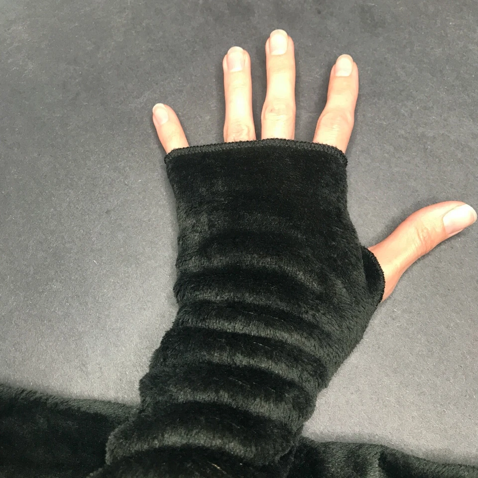 Guantes Largos Negros de Vellón Invierno Difusos Calentadores de Mangas de Mangas Cálidas para Brazos Foto 2 de 3