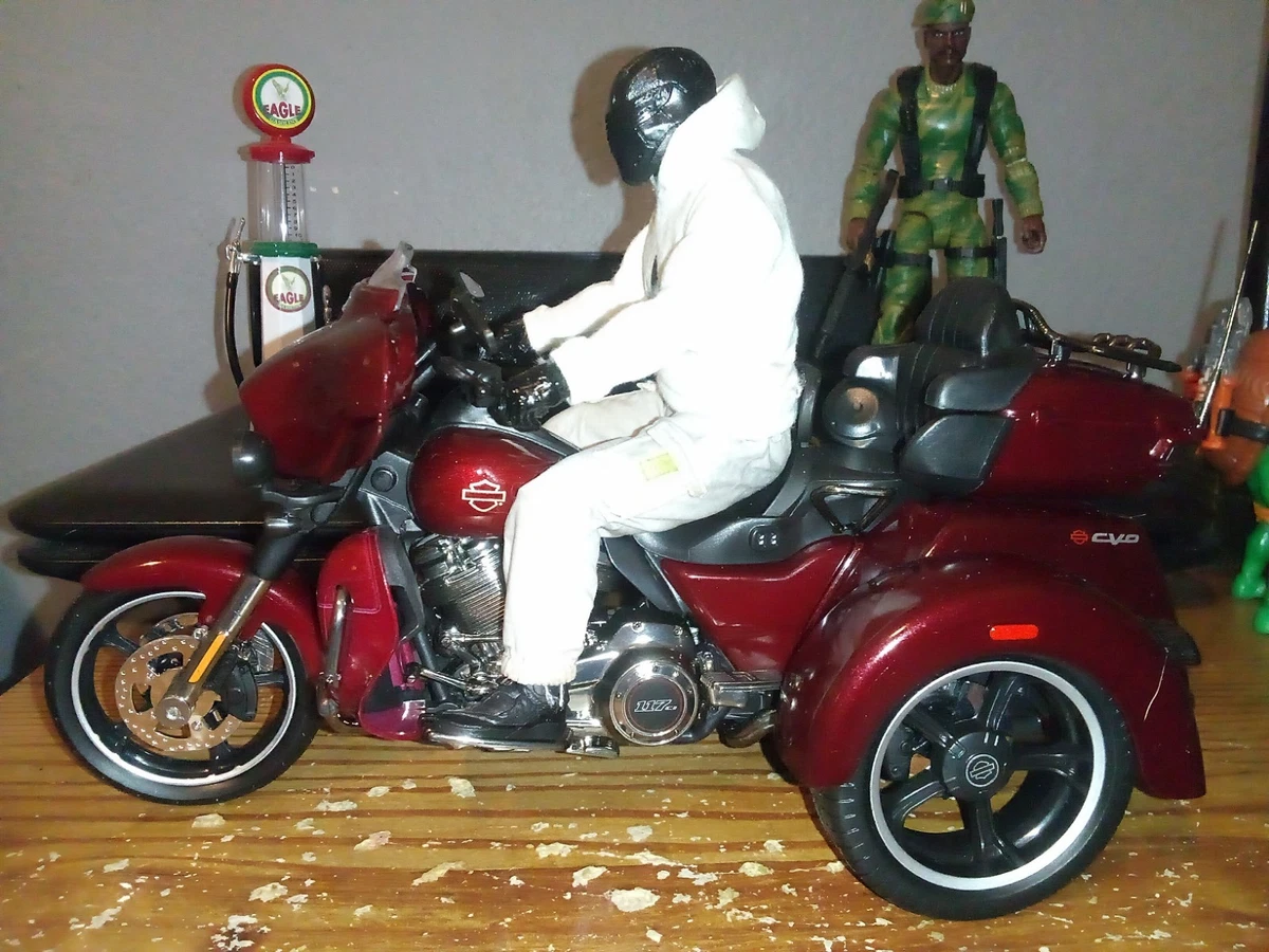 Harley-Davidson Harley-Davidson 1:12 Diecast & Toy Vehicles for