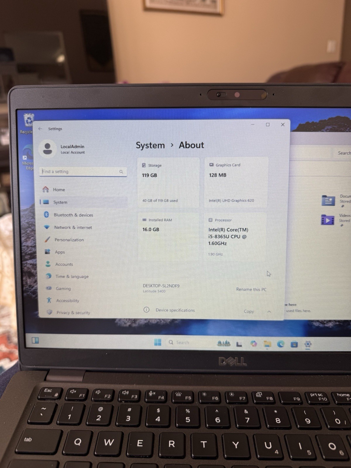 Dell Latitude 5440, 14-Inch Laptop, with Intel Core i5 13th Gen., 128 GB SSD (Solid State Drive), Windows 11 Pro