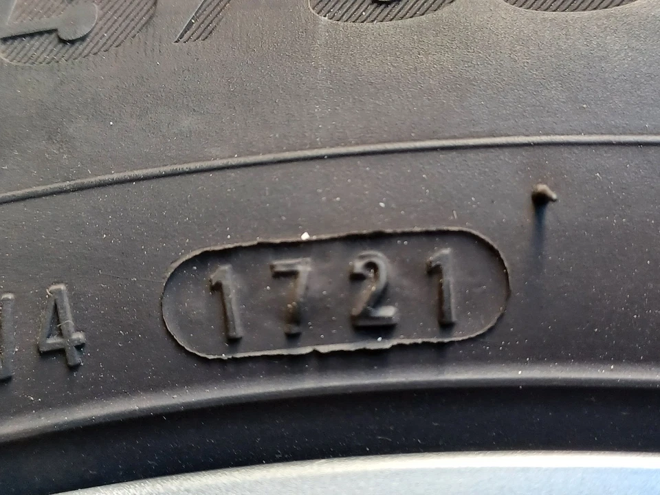 Winterräder Opel Corsa F Peugeot 208 II  Winterreifen 195/55R16 Kumho 6-8mm top - Bild 4 von 4