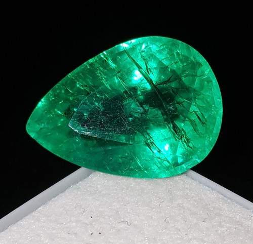 Émeraude Naturelle Non Traitée En Poire Facettée 12x7.1x4.5mm - 2.15 Carats, Certifiée IGL & I, Neuf Sans Emballage