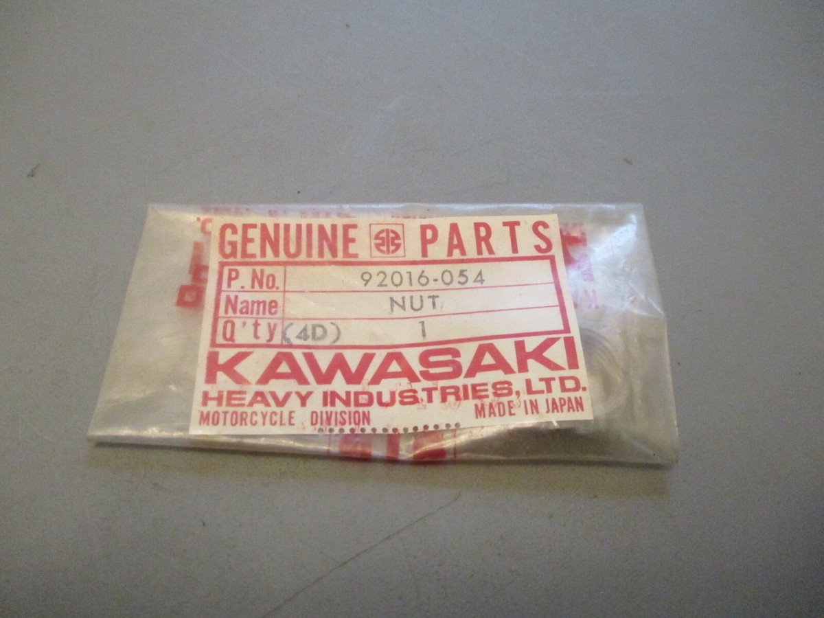 NOS Kawasaki OEM Lock Nut 78-79 KL250 78-79 KZ200 74-79 KZ400