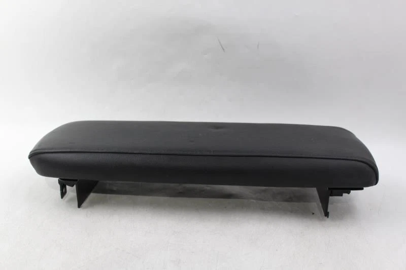 Consola negra piso delantero Prius C para Toyota Prius 2012-2019 OEM #27222 Foto 2 de 4