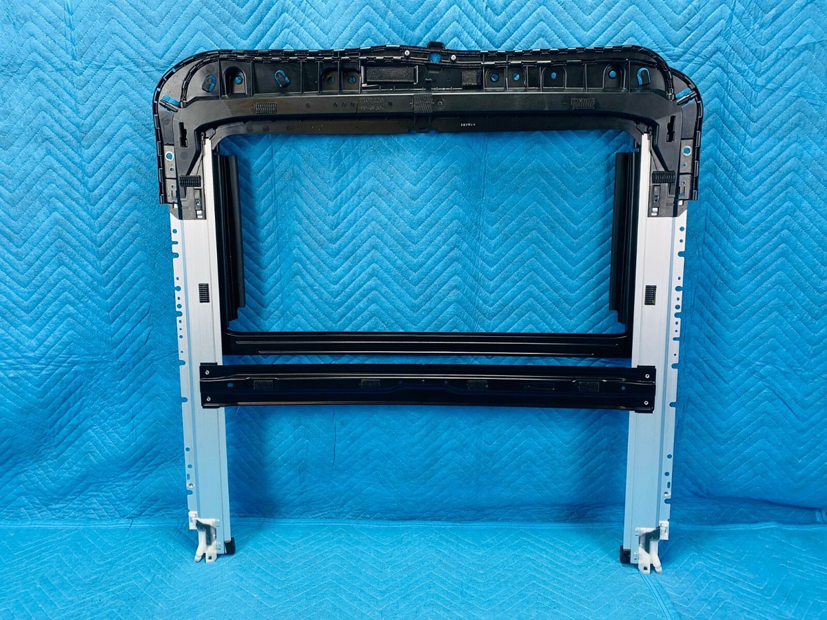 リリノ Infiniti QX56 QX80 Nissan Armada Sunroof Frame Housing 91306-1V91A