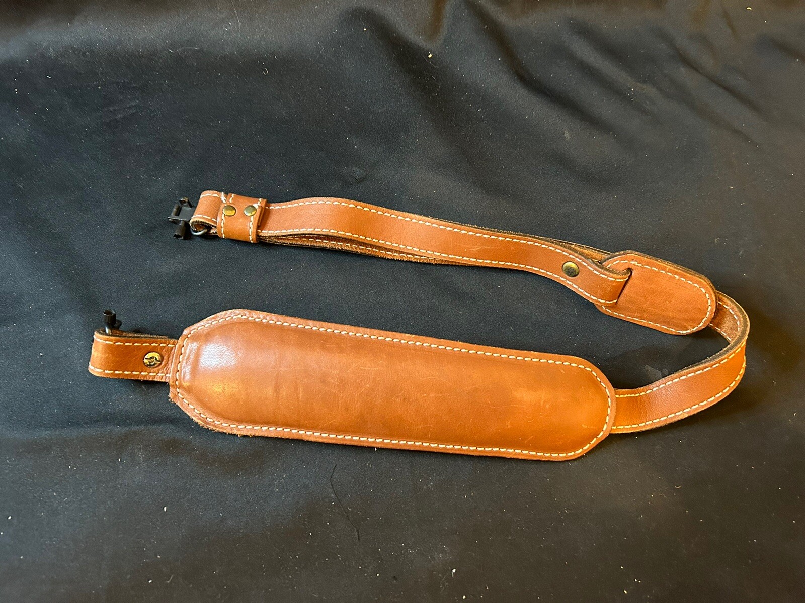 AA&E Leathercraft Top Grain Cowhide 1090 Padded Brown Leather Rifle