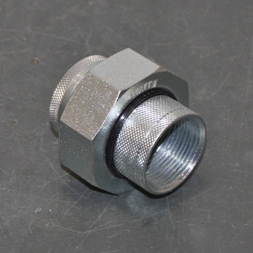 Watts Dielectric Union 1-1/4 LF3004, 1-1/4" x 1-1/4" NPT, Polysulfone, Steel