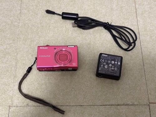 Appareil Photo Numérique Nikon CoolPix S6150 16MP - Rose/violet - Occasion Avec Accessoires