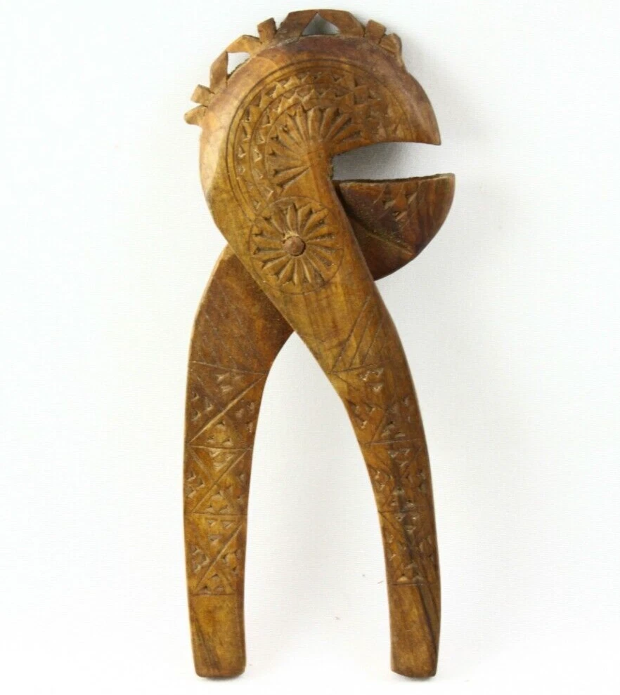 VINTAGE SCANDINAVIAN WOODEN HAND CARVED NUT CRACKER